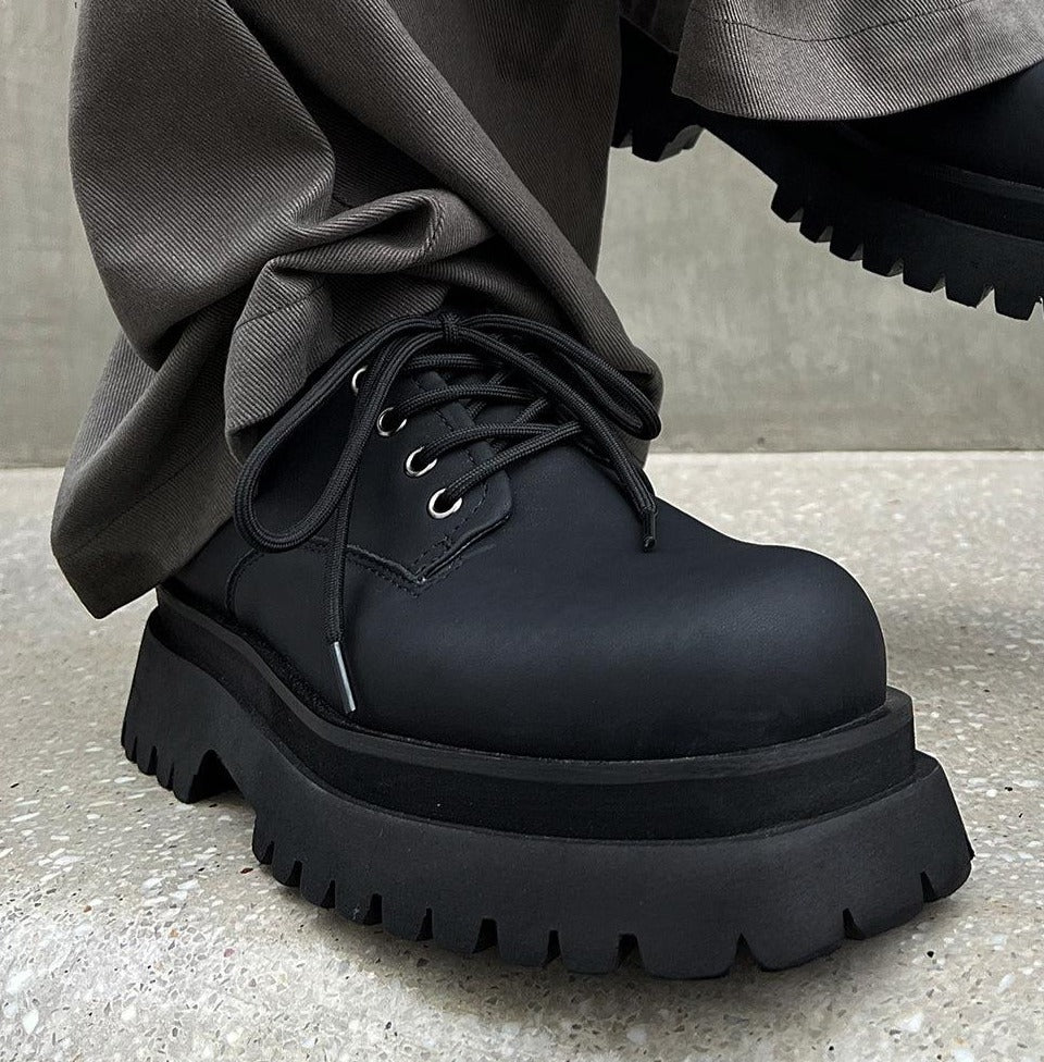靴 archive chunky lace-up boots mode style fb-feed_6d19cd23-01KKXCBPXWJF-
