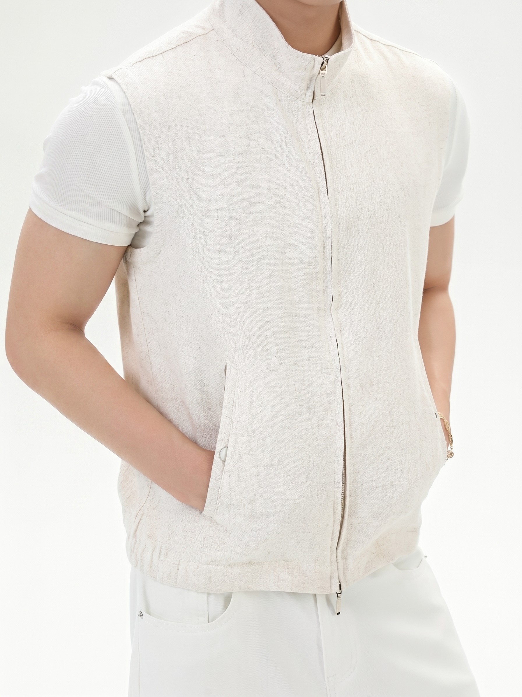 linen-zip-up-vest-1-
