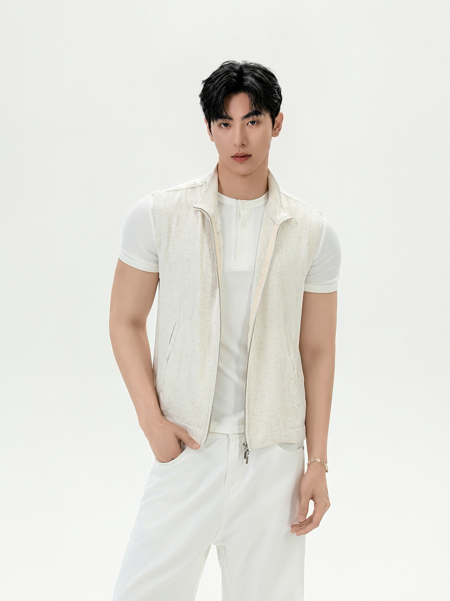 Linen Zip-Up Vest in Beige | The Korean Fashion