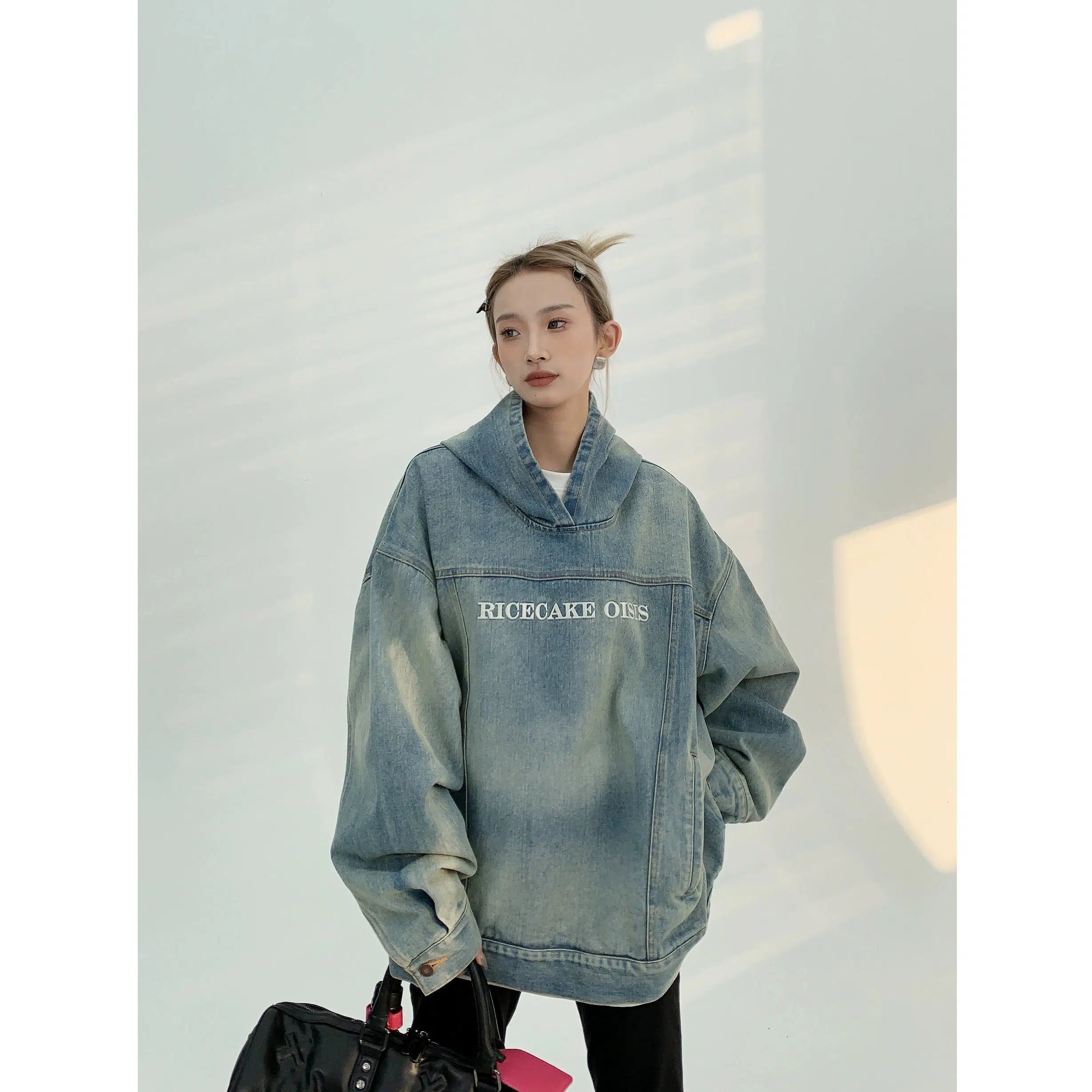 フード付きオーバーサイズデニムコート | The Korean Fashion