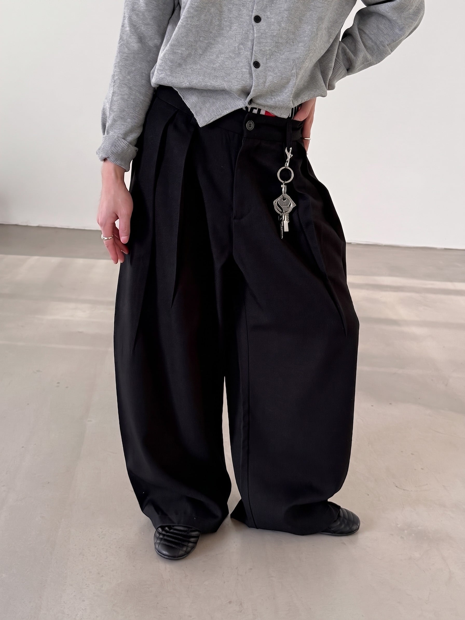 Pleated Wide Leg Dress Pants — Gray / S