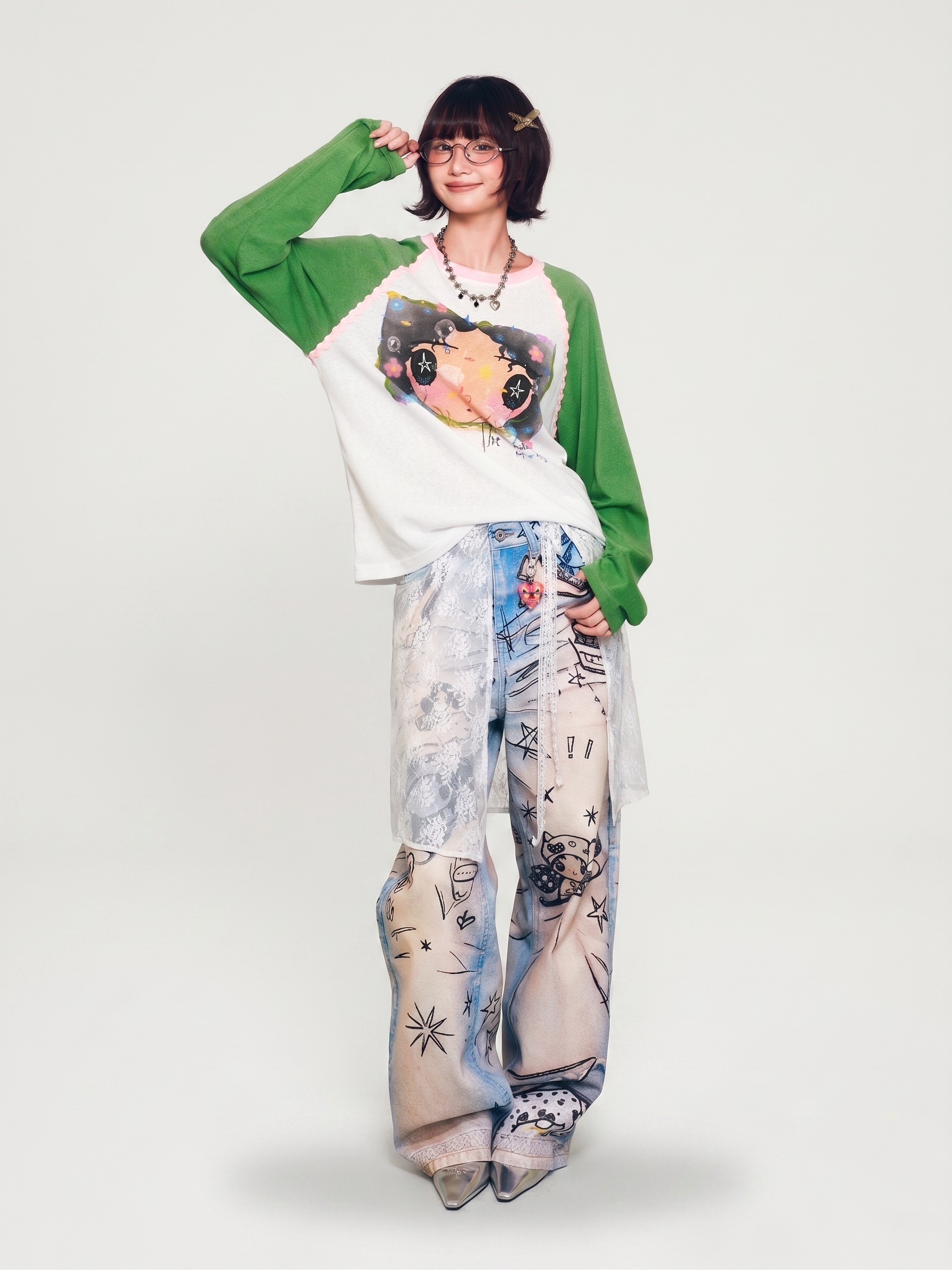 Printed Graphic Distressed Straight Leg Jeans
