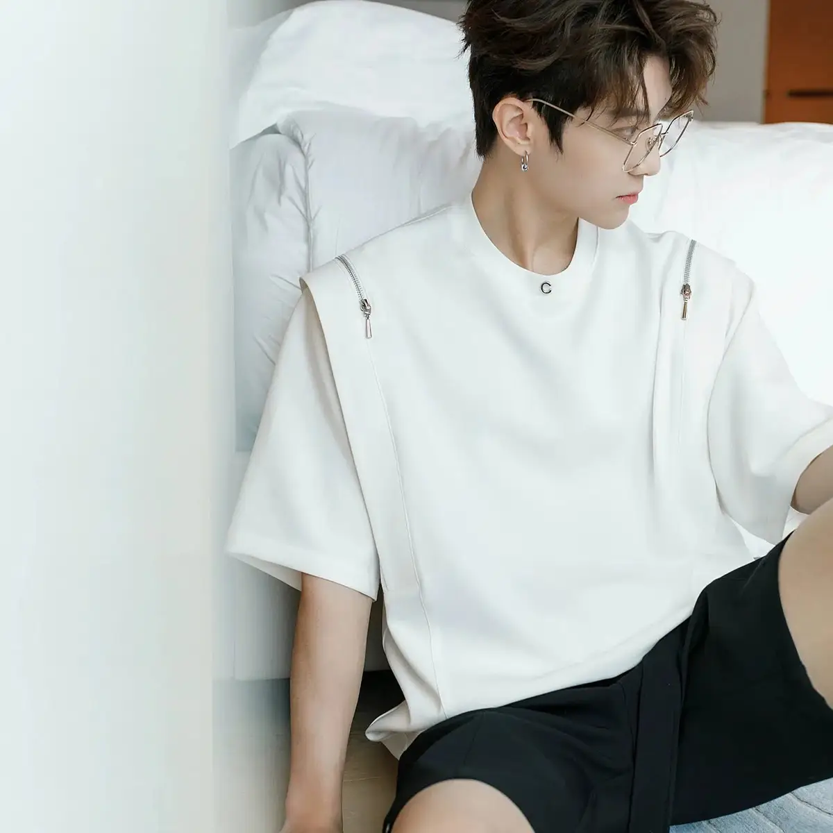 Shoulder Zip Short Sleeve T-Shirt | The Korean Fashion