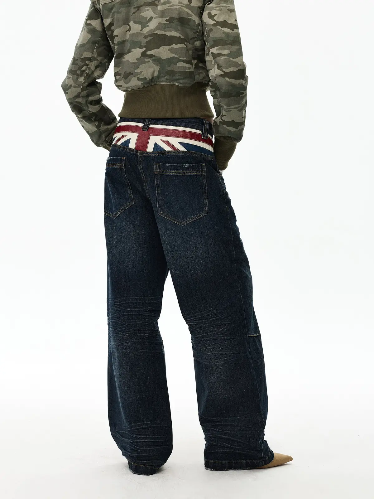 Distressed Star Embroidery Denim Pants | Korean Fashion
