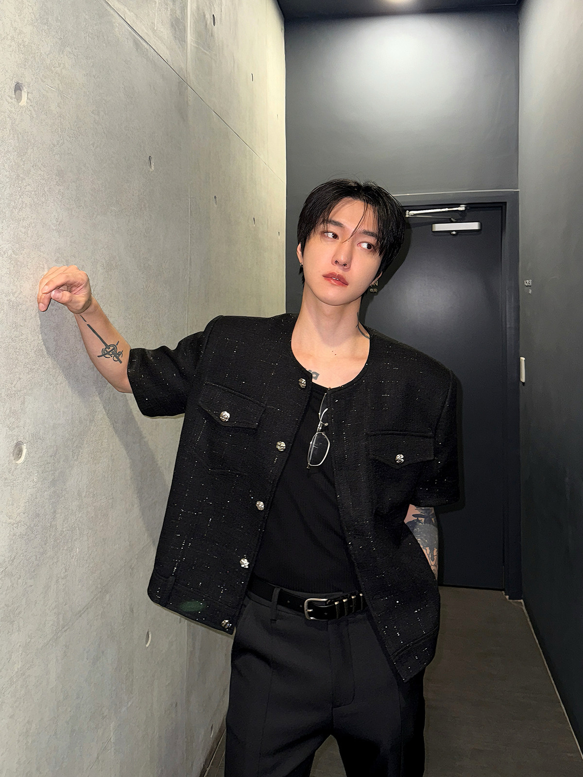 Short Sleeve Tweed Jacket in Black | The Korean Fashion
